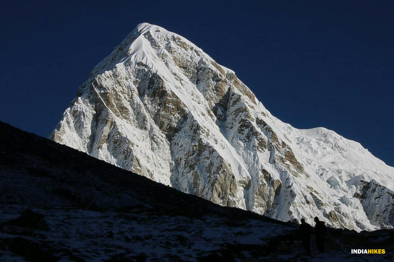 3599f83e 1111 4b94 9c39 83e672aec439 everest base camp via gokyo ri nand kishore pandey glorious mount pumori 1024x683