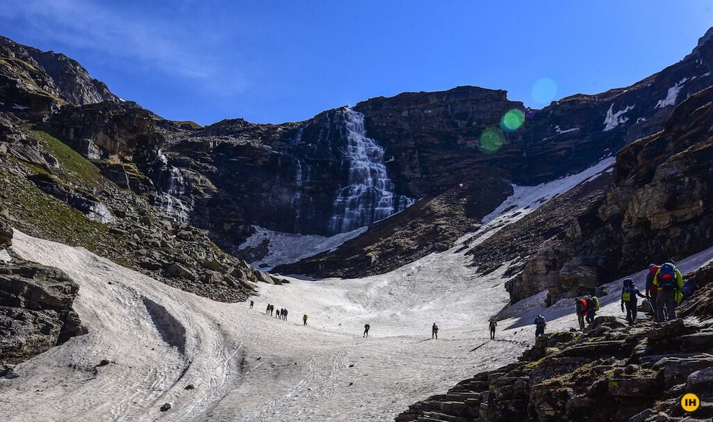 79387 rupin pass indiahikes vishwas krishnamurthy trail to upper waterfall 3 1